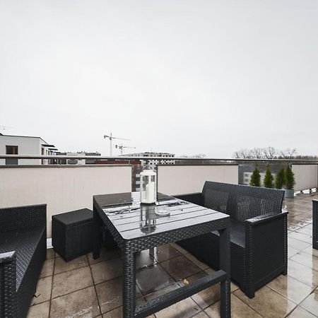 Apartament Z Tarasem Oraz Podziemnym Parkingiem Cracóvia Exterior foto